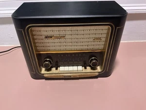 Grundig Classic 960 Hi-Fi ShortWave Table Radio Stereo Tuner AM/FM SW/SW2/Aux - Picture 1 of 9