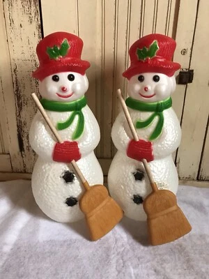 UNION PRODUCTS Vintage Blow Mold Snowman With Broom Lighted Union New Old Stock 22” PAIR