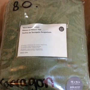 Cortina de terciopelo West Elm One (1) usada 48x96 ¡NUEVA CON ETIQUETAS! Tarragon Green Blackout Texturizado - Imagen 1 de 1