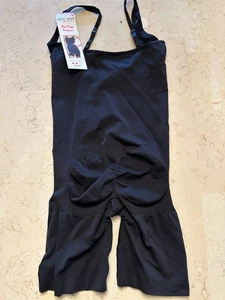 Neu mit Etikett Assets by Spanx Red Hot Label schwarzer Ganzkörperbody Shapewear mittlerer Oberschenkel 1X - Bild 1 von 6