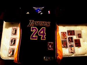 Huge Kobe Bryant Collection Jersey + Shirts Lebron James Rookie 03-04 Upper Deck - Picture 1 of 6