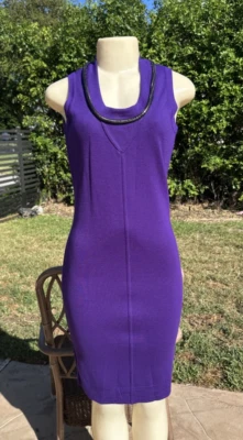 VERSACE PURPLE ROUND NECK DETAIL STRETCH SLEEVELESS DRESS Sz 42 MADE IN ITALY - Image 1 of 4