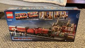 LEGO Harry Potter: Hogwarts Express & Hogsmeade Station (76423) - NUR KARTON! - Bild 1 von 7