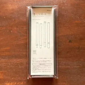 Vassoio penna MIDORI MD Pasco custodia matita grigio scuro H8,4 x L3,1 x D0,5"" MADE IN JAPAN - Foto 1 di 11