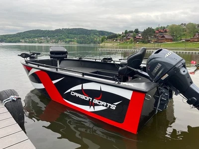 Carbon fishing boat - Image 1 of 4