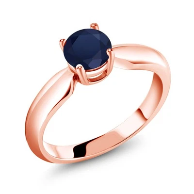 Anillo de plata chapado en oro rosa de 18 quilates con zafiro azul redondo de 1,00 quilates Foto 1 de 4