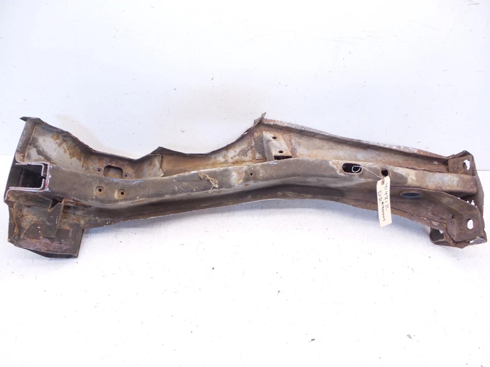 74-81 Camaro Firebird Driver Side Rear Frame Rail Rear Section GM W Shock Tower Foto 1 de 4