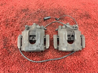 宝马 2000 - 2008 E46 330CI 后部左右制动计算器鞋套装原始设备制造商 99k — 第 1/4 张图片