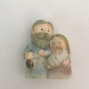 Tiny cute traditional Portuguese nativity scene figurine Mary Joseph Baby Jesus - Picture 1 of 9
