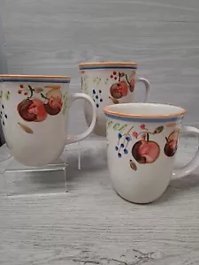 Taza de café Royal Norfolk grande con vid de frutas pintada (solo 1 taza) - Imagen 1 de 8