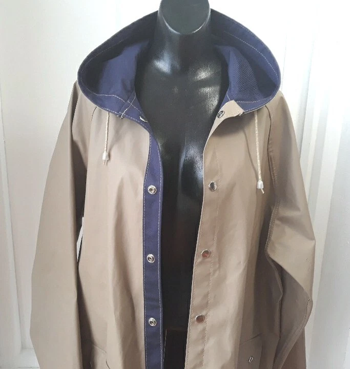 Impermeable para mujer Charles River grande de vinilo reversible forro de tela azul Foto 1 de 4