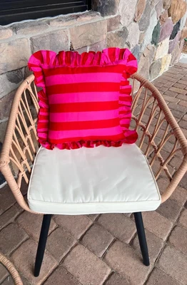 Fundas de cojín indias hechas a mano con volantes de tela a rayas rosa decoración del hogar volantes EE. UU. Foto 1 de 4