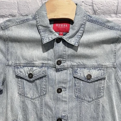 De colección Guess Jeans Hombres Denim Camionero Chaqueta Botón Manga Larga Bolsillo Talla Grande Foto 1 de 4