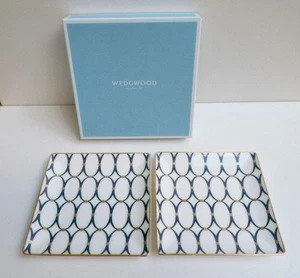 Coppia di piatti quadrati Wedgwood rinascimentali in oro - mai usati, come nuovi, con scatola - Foto 1 di 8