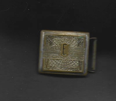 Hebilla de cinturón de placa de plata francesa Art Deco de 1930 con agarre gigante con monograma "E" Foto 1 de 2