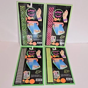 Lote de 4 pulseras flotantes vintage de los años 90 Toysmith muñeca torcida bofetada - Imagen 1 de 4