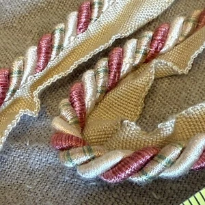 Cording With Lip Trim - Picture 1 of 4