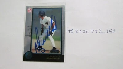 1998 Bowman Chrome Donzell McDonald signed Baseball Card - Image 1 of 2