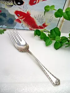International Wm. Rogers HAMPDEN Silver plate Cold Meat Serving Fork 1915 - Picture 1 of 5