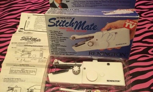 Nueva, en caja - Máquina de coser portátil clásica Remington 'Stitch Mate' Foto 1 de 1