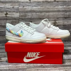 Nike NWT Dunk Low FN4861 Boys Size 5.5 - Picture 1 of 6