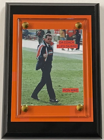 MIKE DITKA FINGER CHICAGO DA BEARS FRAMED PHOTO-MAN CAVE ART-4X6 WALL PLAQUE Cover