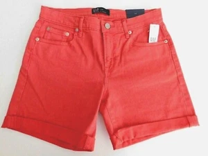 Gap Women's 5" Denim Shorts Red Size 0/25 Cotton Spandex Cuff Hem NEW - Picture 1 of 3