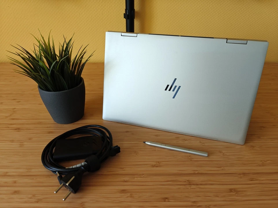 HP ENVY x360 2in1 Convertible 15-ed1252ng | 15,6 Zoll (1920x1080) | Touchdisplay - Bild 1 von 4