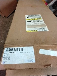 1995-1999 Chevy Suburban Silverado Sierra OEM A-PILLAR INTERIOR TRIM Beige RH - Picture 1 of 6