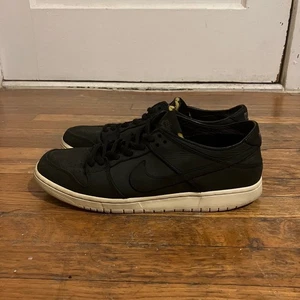 Nike SB Dunk Low Pro Decon Size 10.5 Black - Picture 1 of 8