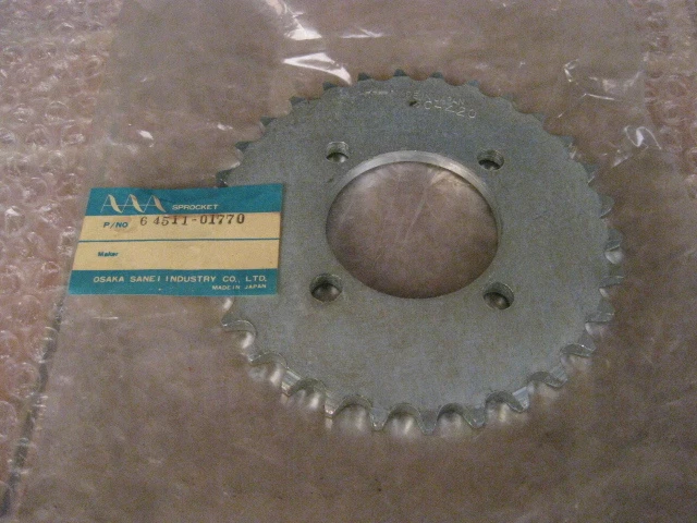 SUZUKI 50 A50 AS50 TS50 R SPROCKET 30T NOS JAPAN - Image 1 of 1