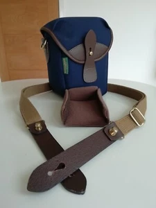 BOLSO PARA CÁMARA BILLINGHAM 72 AZUL MARINO LONA CHOCOLATE CUERO Y FORRO PRECIO DE VENTA SUGERIDO POR EL FABRICANTE 142,00 £ - Imagen 1 de 24