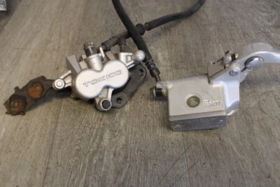 2005 Suzuki Boulevard VL800 C50 RIGHT FRONT BRAKE CALIPER MASTER CYLINDER  - Image 1 of 4