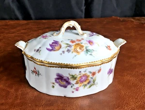 Nymphenburg kleine Terrine mit handbemalten Blumenmotiven Bayern um 1890 - Bild 1 von 9