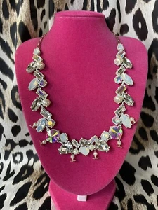 Betsey Johnson SPARKLY White Iridescent AB Opal Flower Crystal Pearl Necklace - Picture 1 of 6