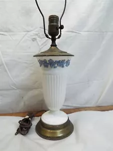 Vintage Wedgewood Pottery Table Lamp Blue Grapevine on White - Picture 1 of 4