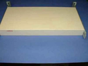 Compaq E01004C Business Office Rack-Mountable 8-Port KVM Switch 106-1503-03 - Afbeelding 1 van 1