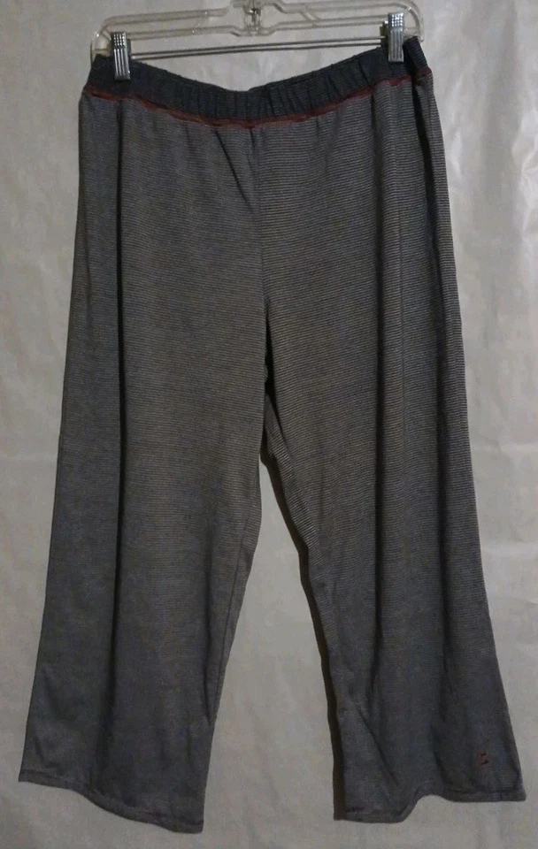 liz clairborne Multicolor Thin Capris Size M NWT - Image 1 of 4