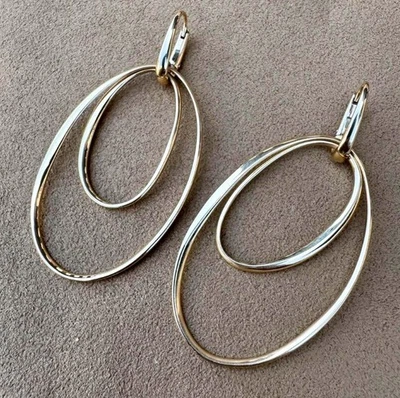 Pendientes colgantes Huggie de doble aro de oro rosa de 18 quilates con estuche de caja Pomellato Foto 1 de 4