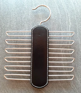 Krawattenbügel aus Leder Platz für 12 Krawatten Gürtelhalter - Bild 1 von 2