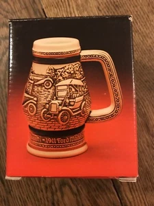 Avon Car Classics ceramica d'epoca Stein 1982 nella sua scatola originale - Foto 1 di 5