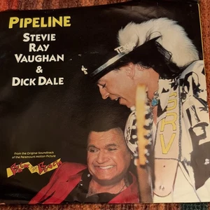 STEVIE RAY VAUGHAN & DICK DALE PIPELINE  7" vinyl 45 rpm W/ PICTURE SLEEVE - Imagen 1 de 4