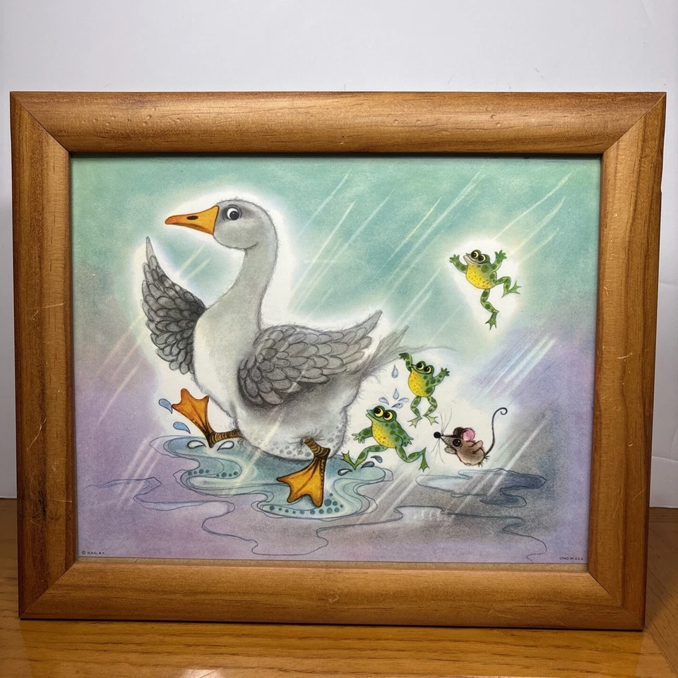 De colección 8x10 Litografía Enmarcada Ganso Ranas Ratón Jugando Bajo la Lluvia Bebé Guardería Decoración Niño Foto 1 de 4