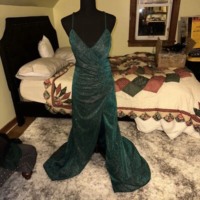 Vestido Camille La Vie Talla Acanalado Baile de graduación Talla 12. Usado en excelente estado, uso formal usado 1x Foto 1 de 4