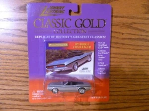 Johnny Lightning Classic Gold Collection 1971 Dodge Challenger convertible - Picture 1 of 9