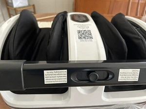CloudMassage Foot Massage Machine With Remote New - Picture 1 of 4