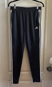 Adidas Trainingshose Jugend 8-10 schwarz weiß 3-Streifen Knöchelreißverschluss - Bild 1 von 3
