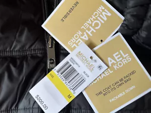 Neu mit Etikett $ 200 Michael Kors trendiger verstaubarer Daunenmantel Jacke mit eigener Tasche Gr. M - Bild 1 von 9