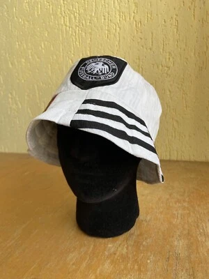 ALEMANIA 1996 1998 FUTBOL FÚTBOL CUBO SOMBRERO HOGAR BLANCO VINTAGE hecho a mano Foto 1 de 4