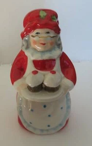 NEW 3 1/2" MRS CLAUS Christmas SHAKER Spice Salt Pepper One Piece Collectible - Picture 1 of 6